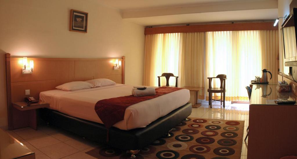 Pondok Jatim Park Hotel & Cafe Malang Room photo