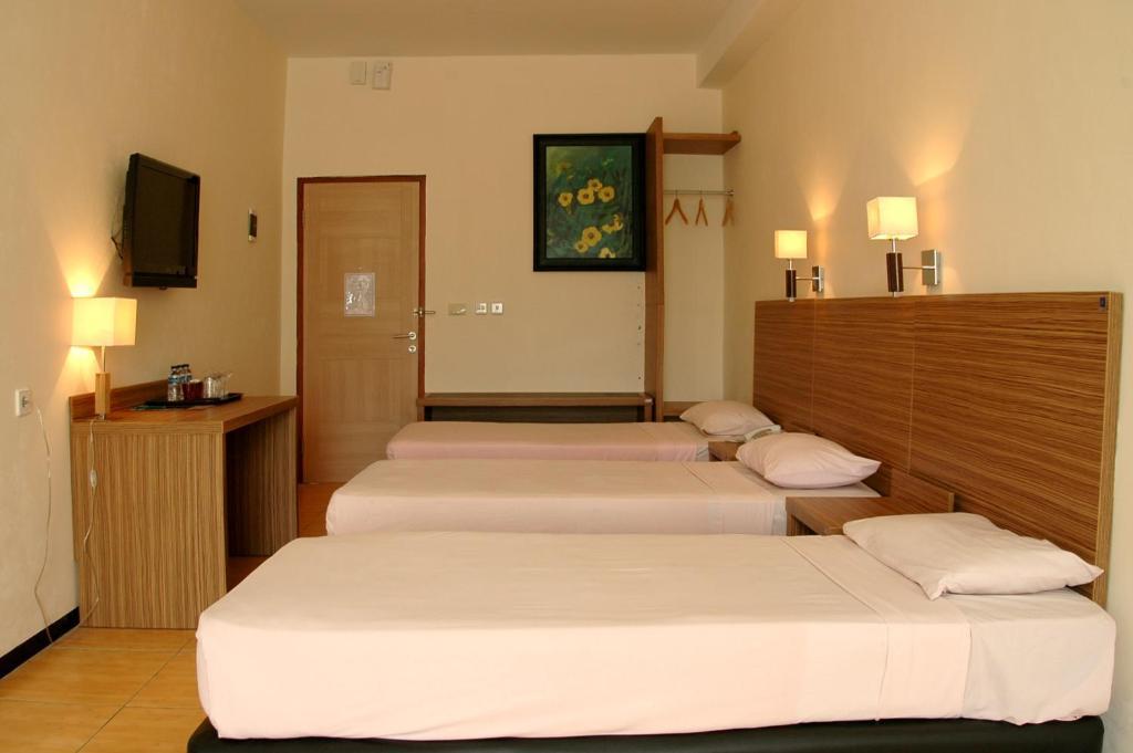 Pondok Jatim Park Hotel & Cafe Malang Room photo